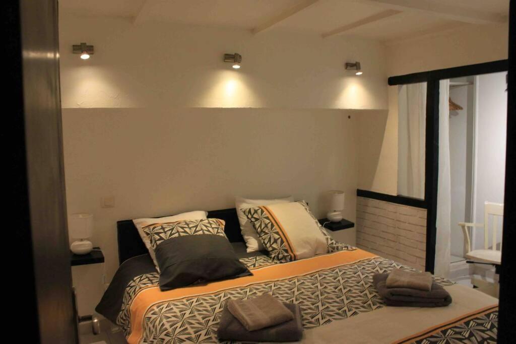 Appartement Intra-Muros Bien Situe Et Agreable A Proximite Des Theatres Авиньон Экстерьер фото