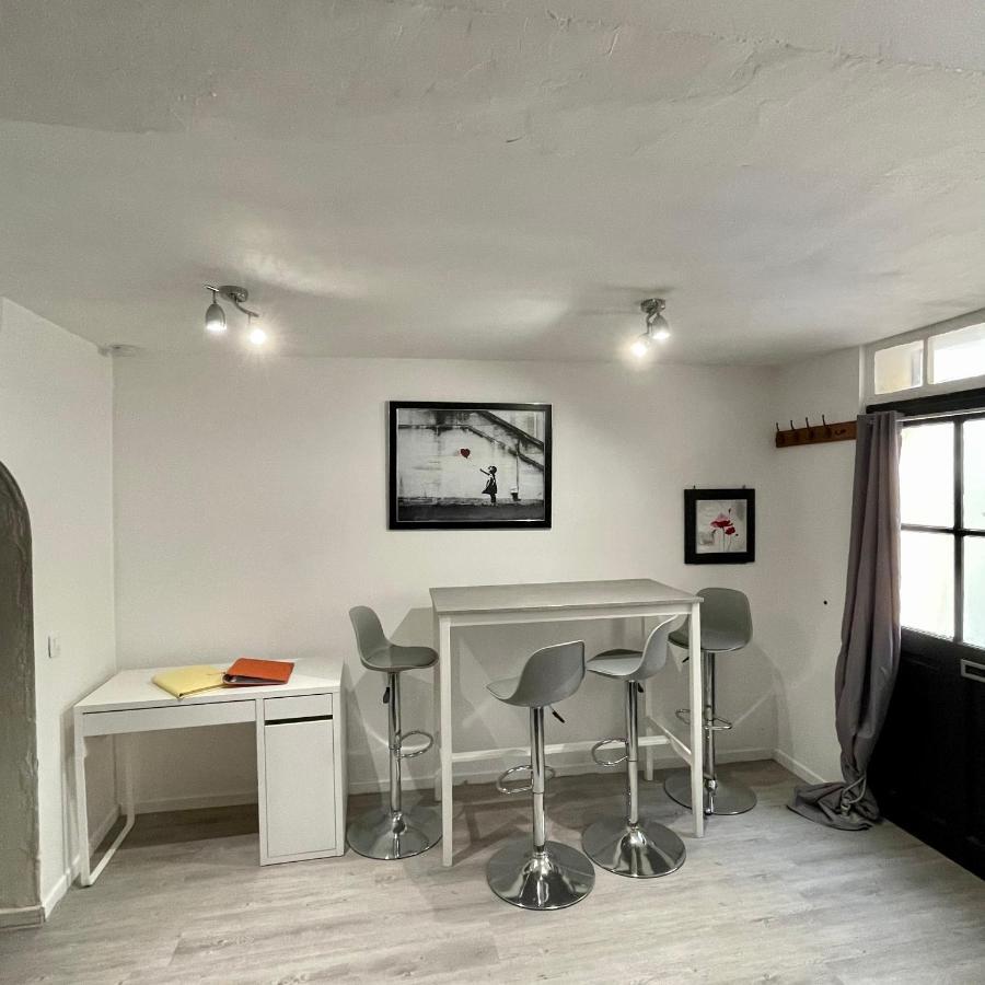 Appartement Intra-Muros Bien Situe Et Agreable A Proximite Des Theatres Авиньон Экстерьер фото