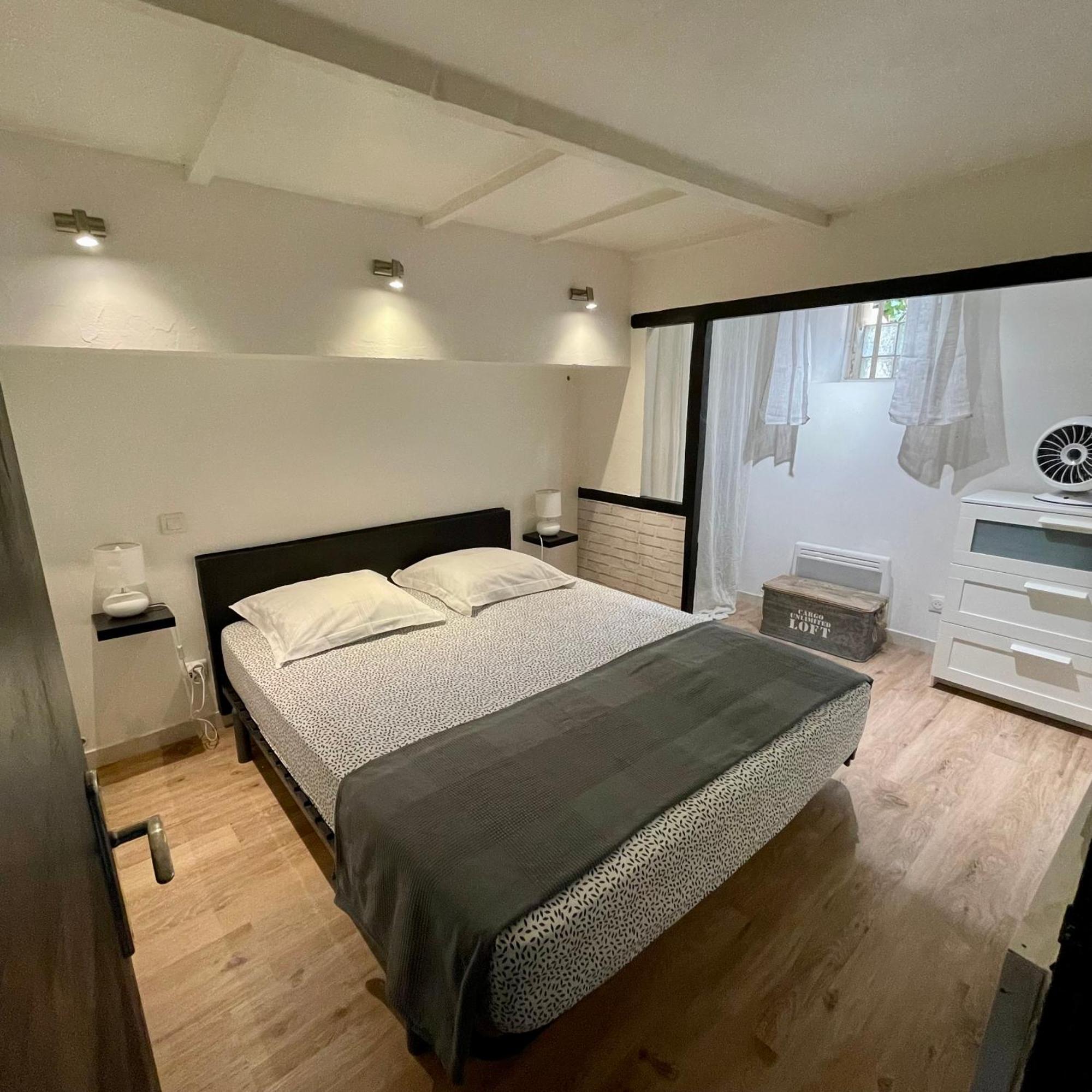 Appartement Intra-Muros Bien Situe Et Agreable A Proximite Des Theatres Авиньон Экстерьер фото